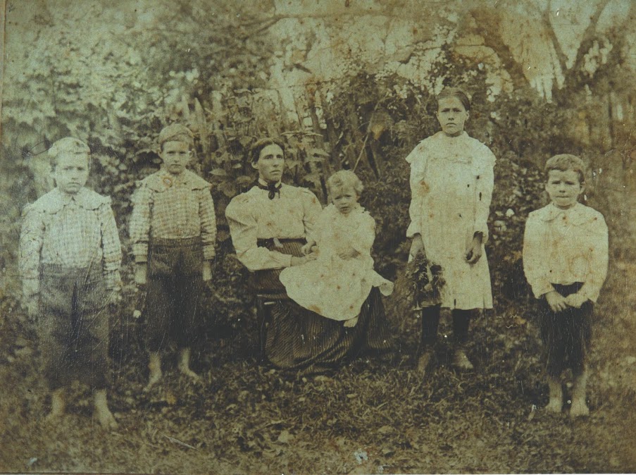 Dorcas Ann Shaffer & Chilldren.jpg