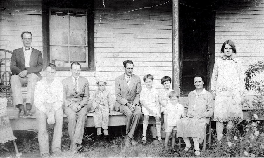 Walter & Pansy Legg Family Export.jpg